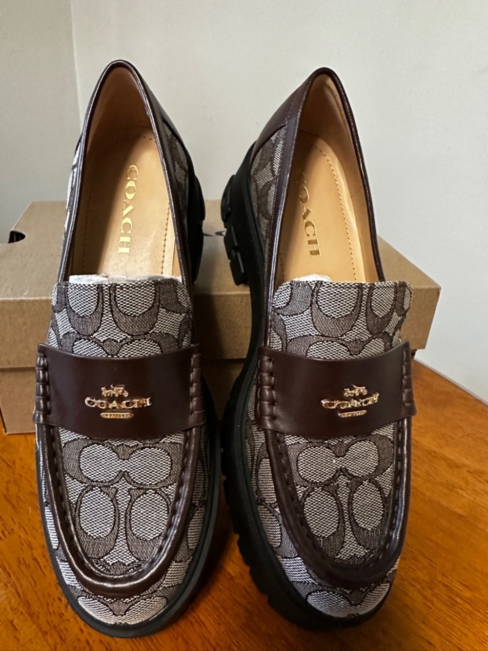 Coach Ruthie loafers in signature jacquard women’s size 8 - Picture 8 of 12